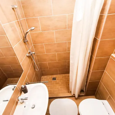 Greenfield Panzio Bed & Breakfast Kisoroszi