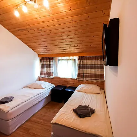 Greenfield Panzio 3* Kisoroszi