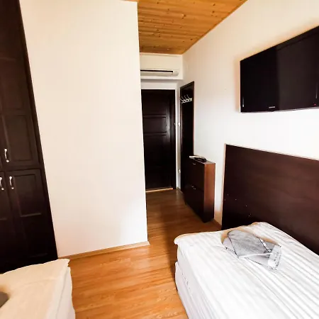 Greenfield Panzio Kisoroszi