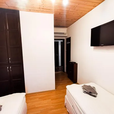 Greenfield Panzio Bed & Breakfast 3*