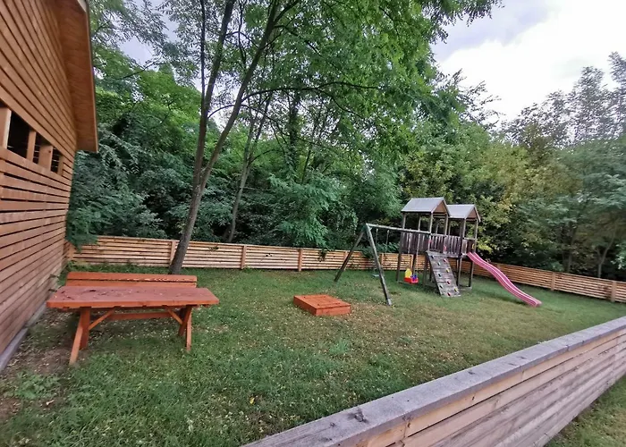 Greenfield Panzio Bed & Breakfast Kisoroszi